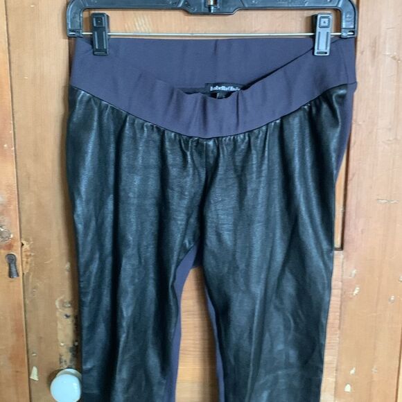 Isabella Oliver Dover black leather maternity leggings - Picture 4 of 10